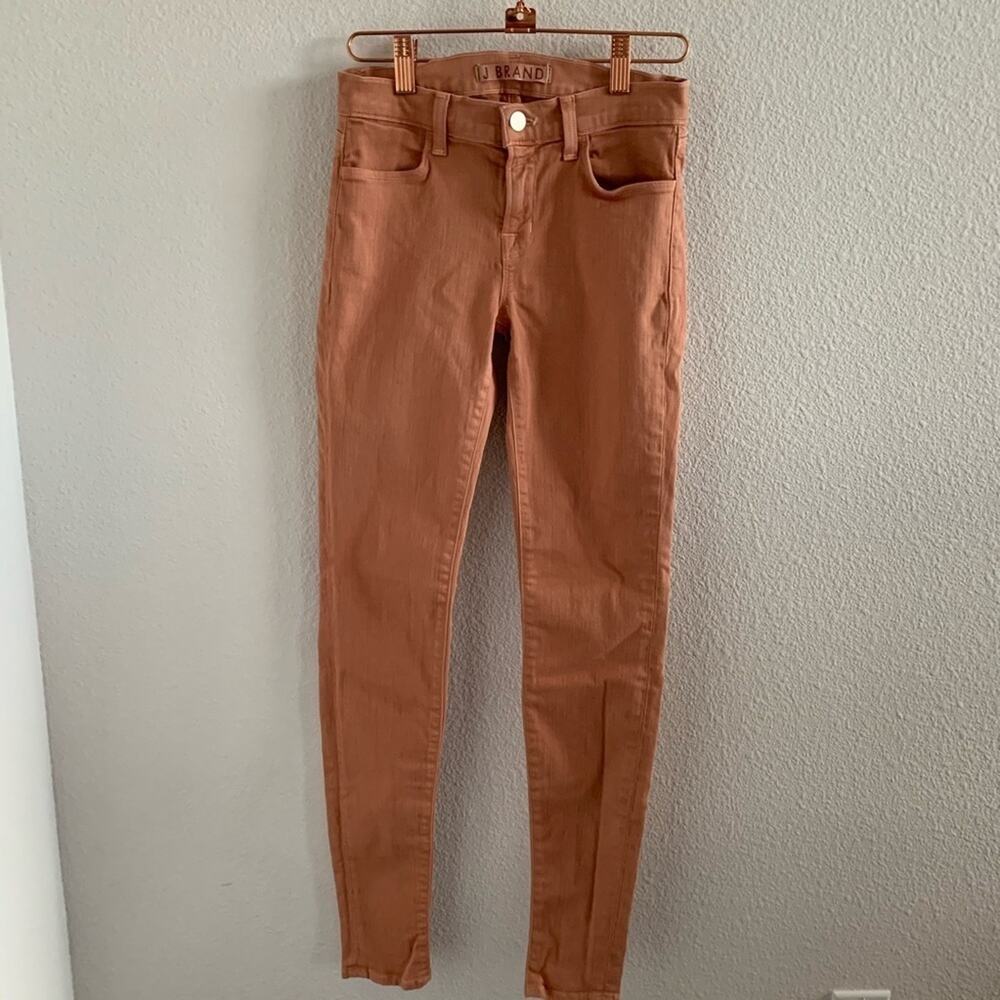 J Brand Super Skinny Jeans in Color Tigers Eye Trendy Neutral Spring Summer 25